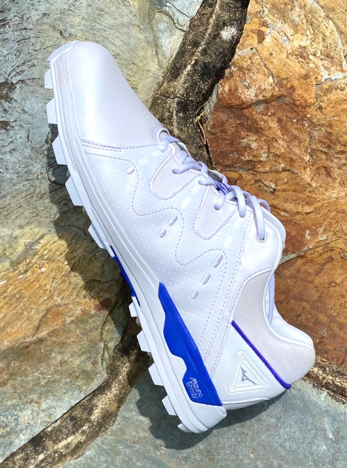 Mizuno Footwear